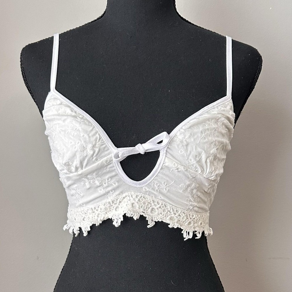 POL White Floralโ Lace Bralette Womens Small Lined Bow Coquette Crop Bra Lounge